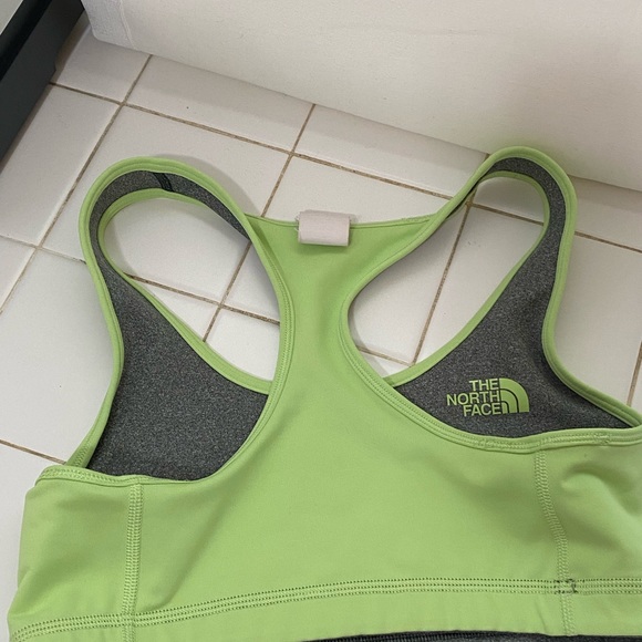 Reversible sports bra - Picture 4 of 5